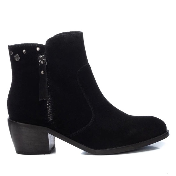 Carmela Woman’s Suede Leather Bootie Black Spanish Size 39 - Picture 1 of 8